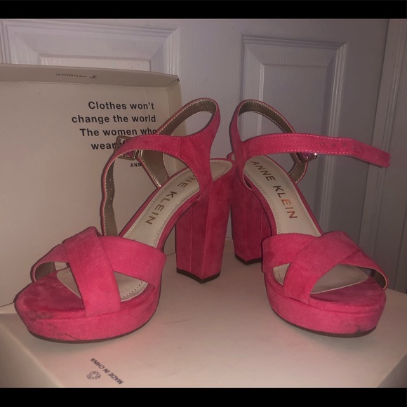 Pretty pink thick heel adjustable strap- size 8 - Picture 2 of 8